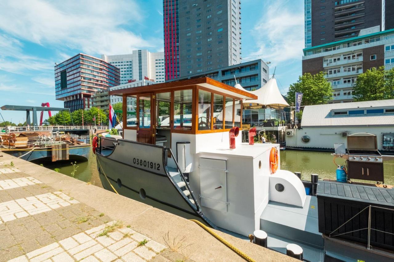 Hotel De Coaster & Aquarium Ponton Rotterdam Exterior foto