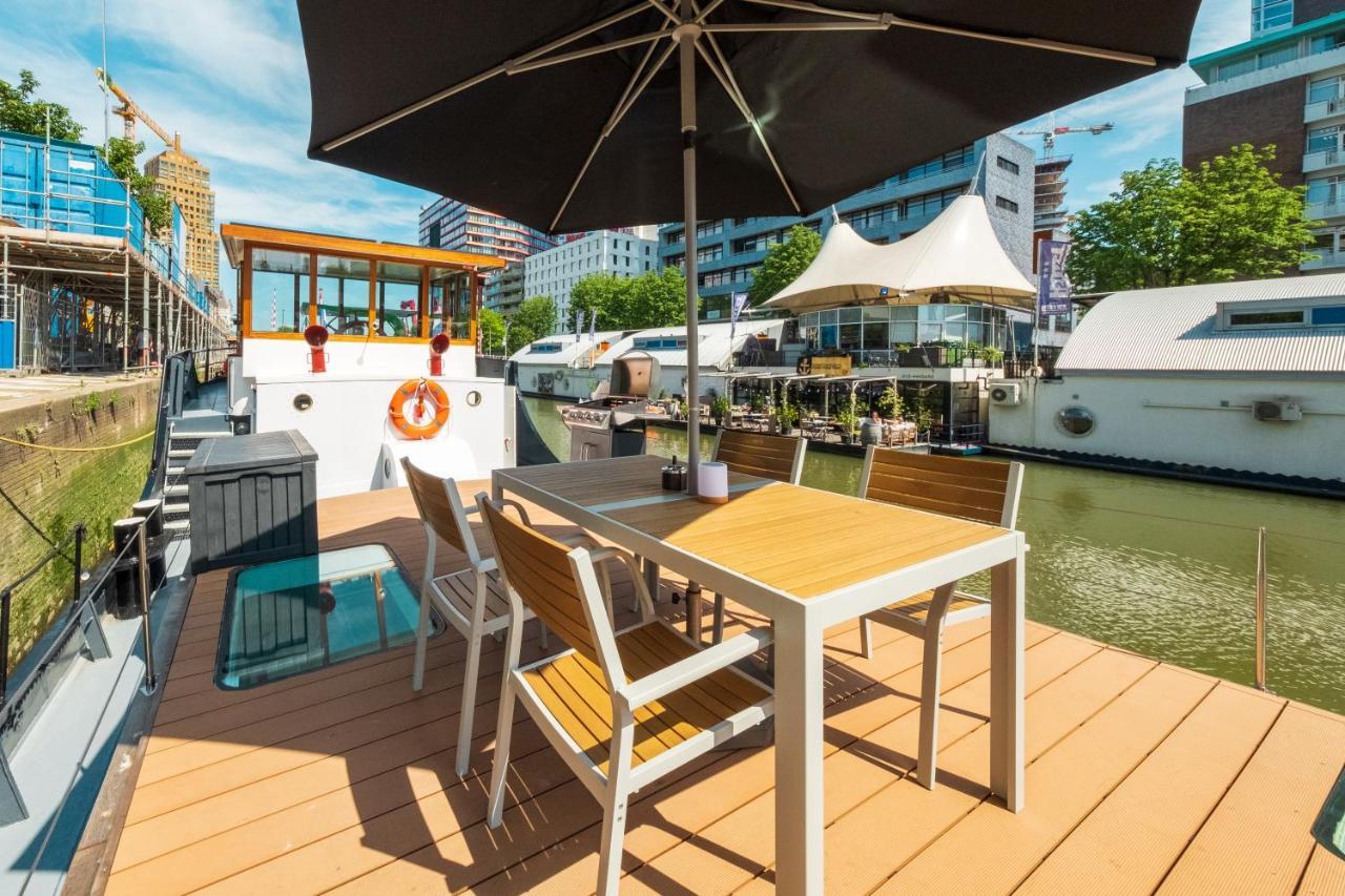 Hotel De Coaster & Aquarium Ponton Rotterdam Exterior foto